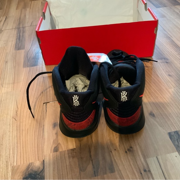 Nike Kyrie Infinity bred size 7 - Picture 6 of 7